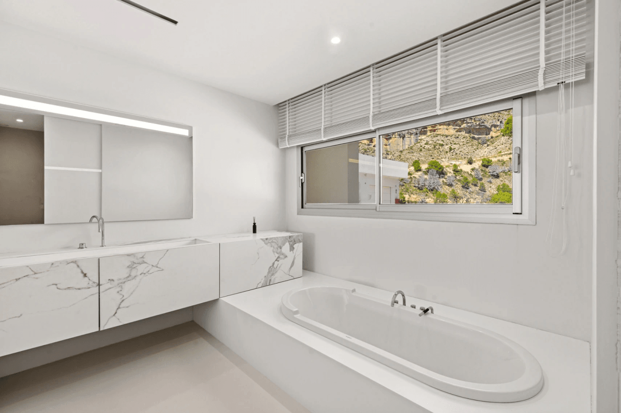 Luxury Penthouse with Panoramic Sea & Mountain Views on the Costa Blanca