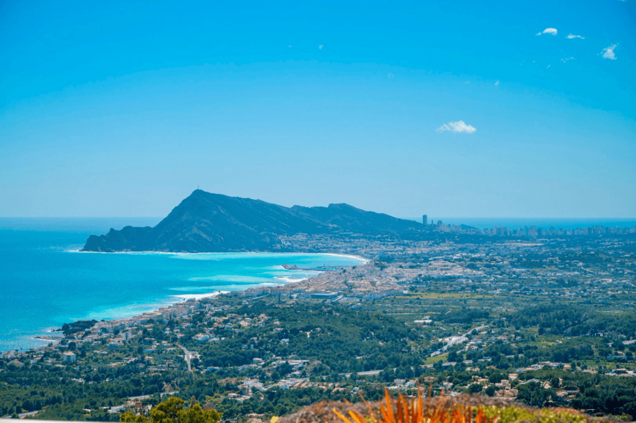 Luxury Penthouse with Panoramic Sea & Mountain Views on the Costa Blanca