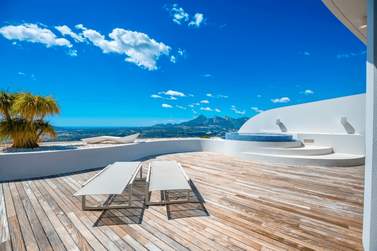 Luxury Penthouse with Panoramic Sea & Mountain Views on the Costa Blanca