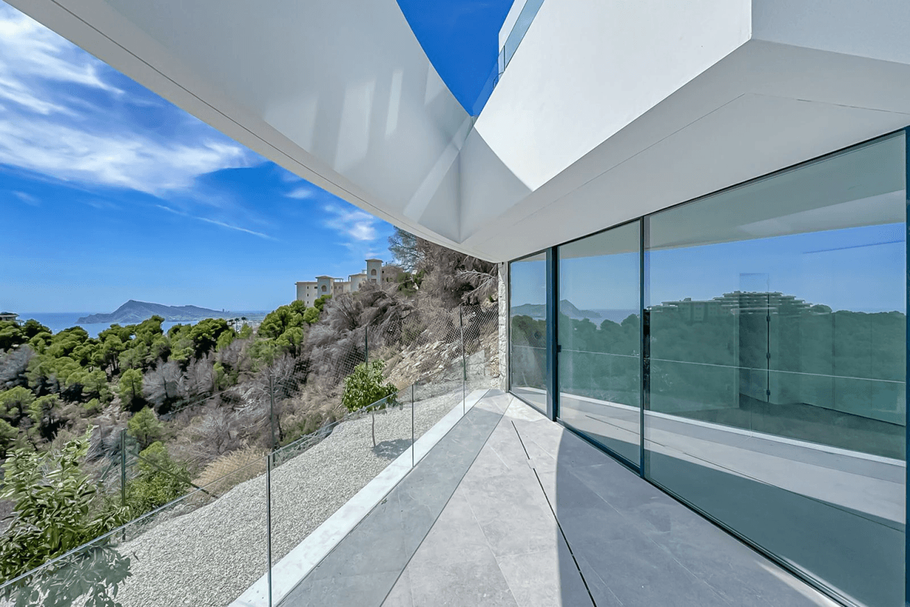 Stunning Modern Villa with Infinity Pool & Panoramic Sea Views in Altea Hills