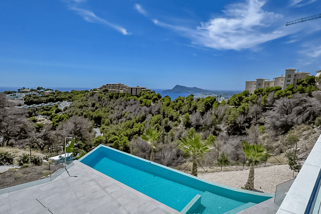 Stunning Modern Villa with Infinity Pool & Panoramic Sea Views in Altea Hills