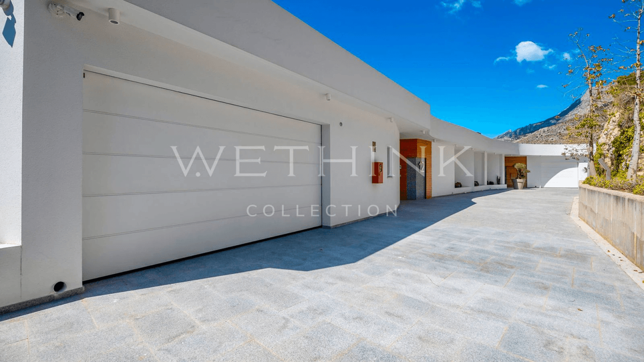 Luxury Penthouse with Panoramic Sea & Mountain Views on the Costa Blanca