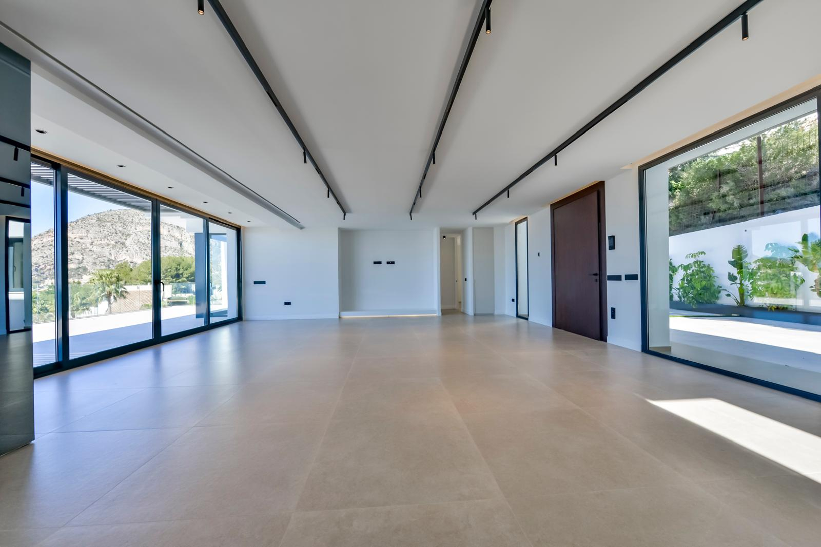 Villa premium de obra nueva en Altea con vistas panorámicas y diseño contemporáneo