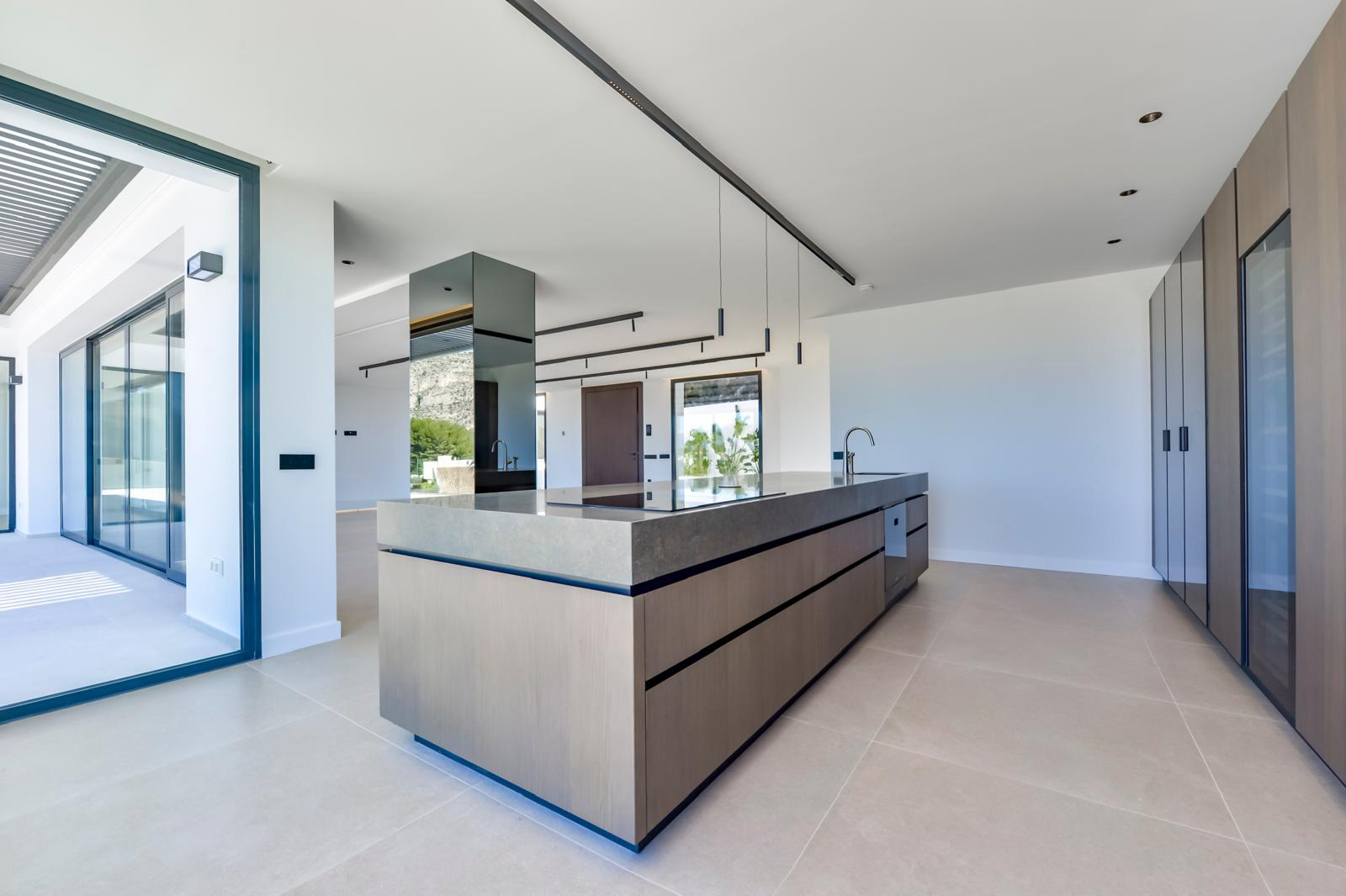 Villa premium de obra nueva en Altea con vistas panorámicas y diseño contemporáneo