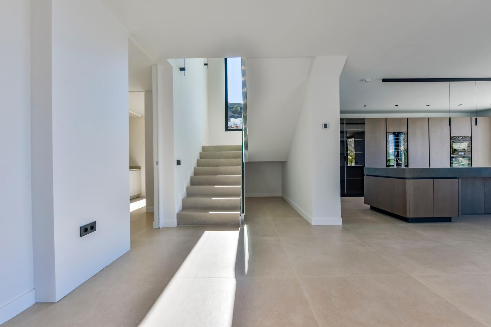 Villa premium de obra nueva en Altea con vistas panorámicas y diseño contemporáneo